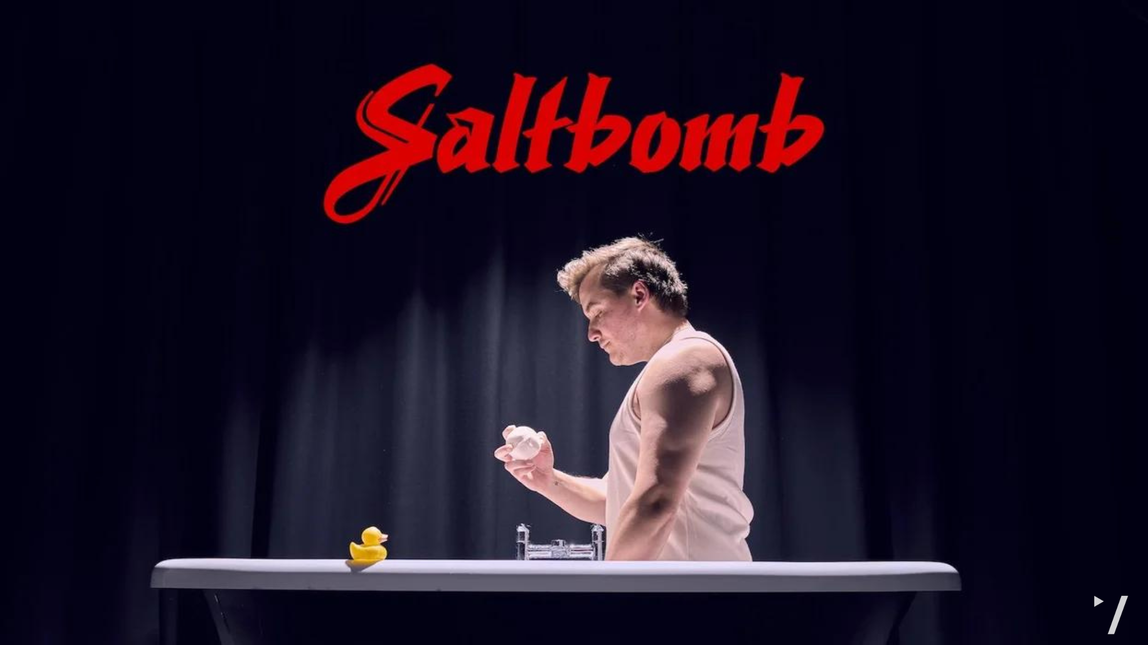 Lush x Saltburn Bath Bomb