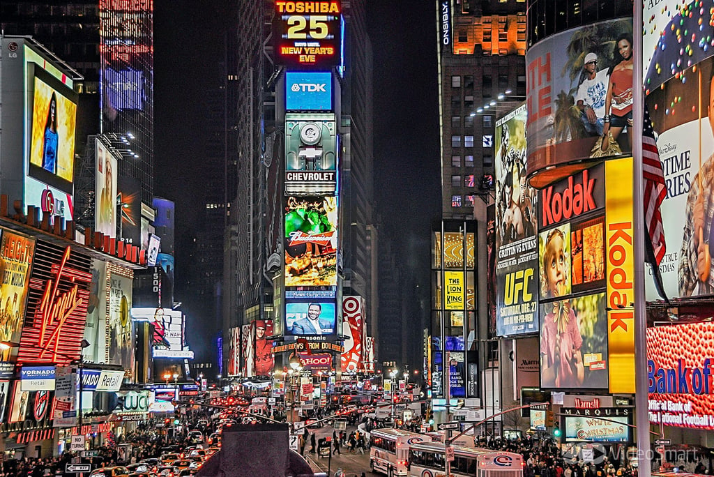 Advertising screens on buildings